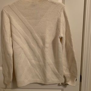 Women’s sweater